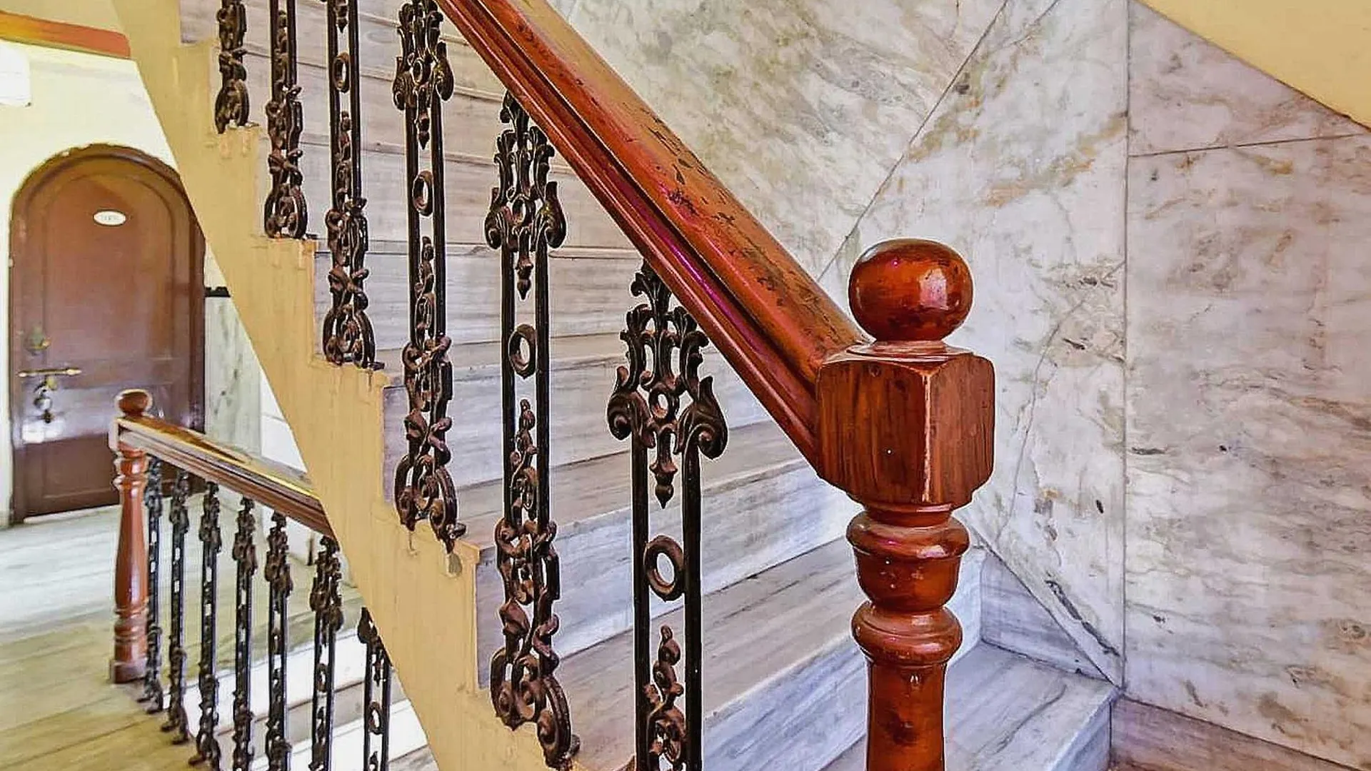 Hotel O Royal Surbhi Ουνταϊπούρ 3*,