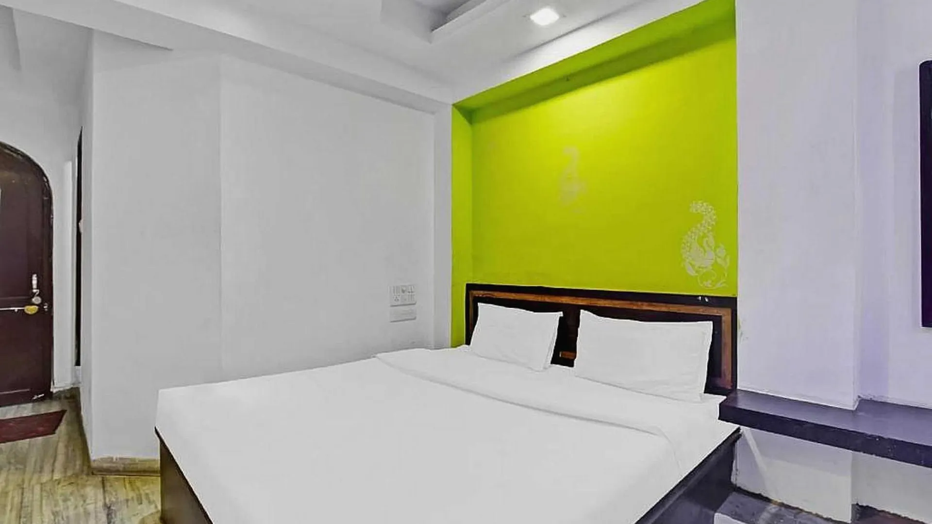 Hotel O Royal Surbhi Udaipur Hindistan